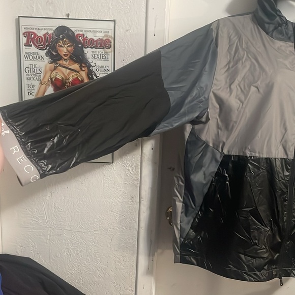 Under Armour Black and Gray Performance Jacket - Picture 4 of 16